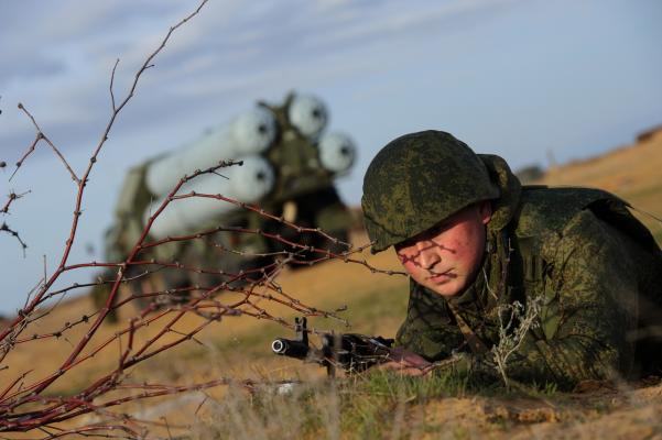 1) Militari