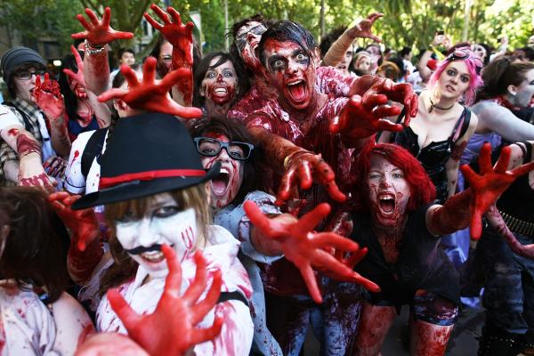 L’orda degli zombie è creata quasi completamente in post-produzione