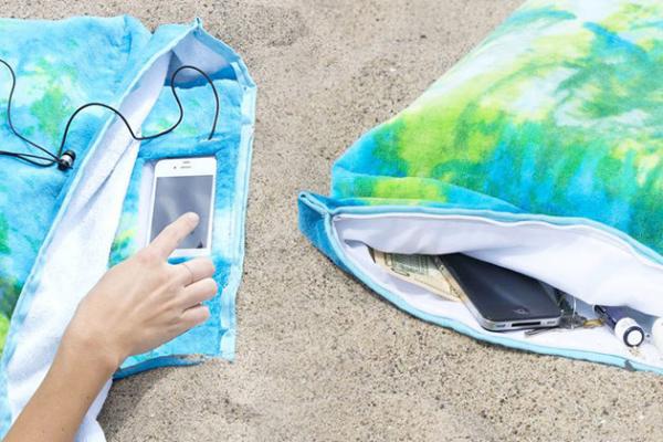  Il telo da mare con cuscino