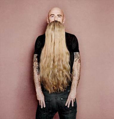 Probabilmente lui non ha nessuna intenzione di "tagliarsi la barba"
