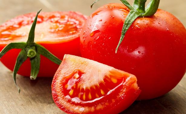 Il pomodoro è un frutto