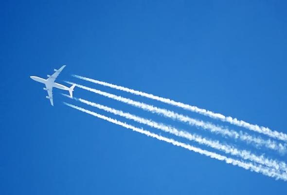 4. Gli aerei ci stanno volutamente avvelenando