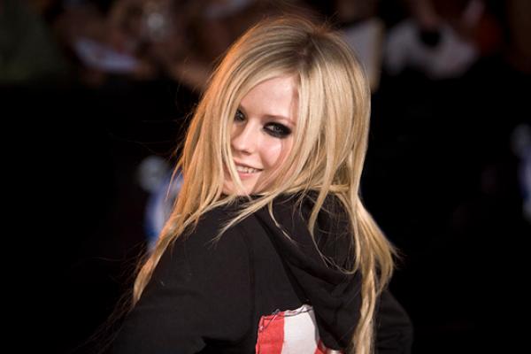 3. Avril Lavigne è morta