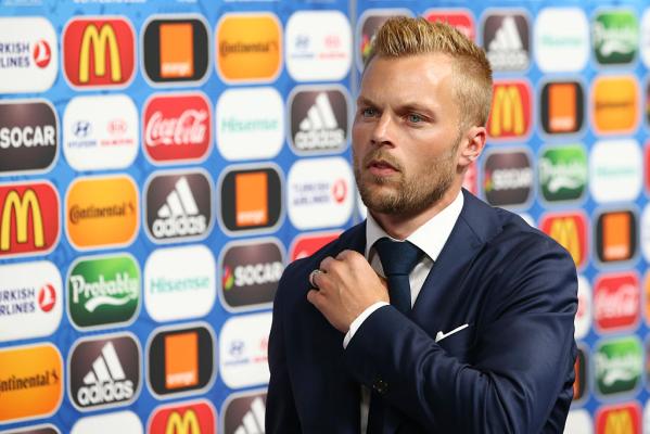  Sebastian Larsson