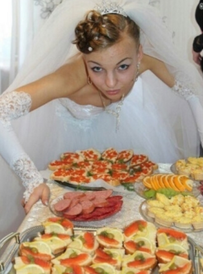 La sposa sul buffet