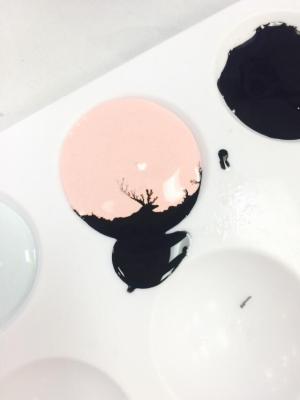 1.     Una goccia di tinta nera