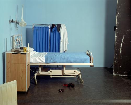 In ospedale con una infermiera sexy?