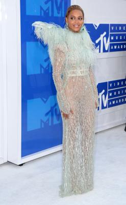 Beyoncè Knowles sul red carpet degli MTV VMA
