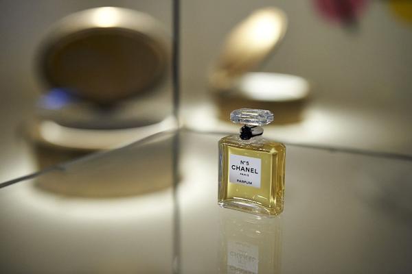 5 (Chanel)