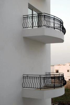 3. Balcone senza porta a vetri