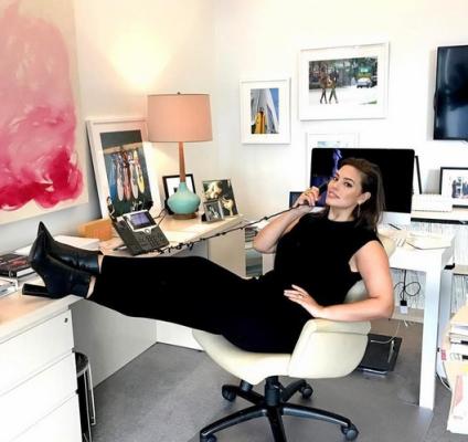 La Graham è apparsa su riviste come Elle, Glamour e Vogue