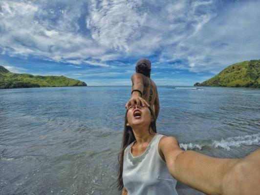 Questa spiaggia deve essere molto amata dai coniugi, più foto sono infatti state scattate da questo luogo