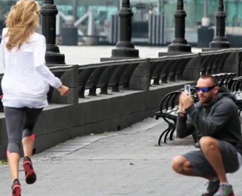 Non può mancare lo scatto in corsa