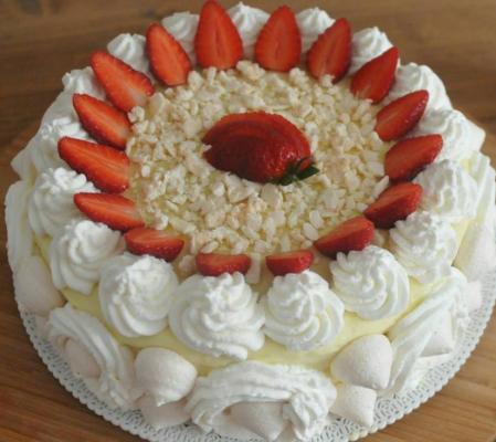 LEONE – Torta meringata