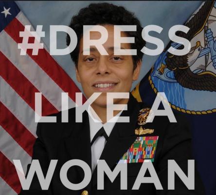 4. Alle donne in divisa non serve il dress code
