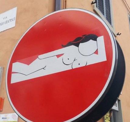 7. Sexy divieto