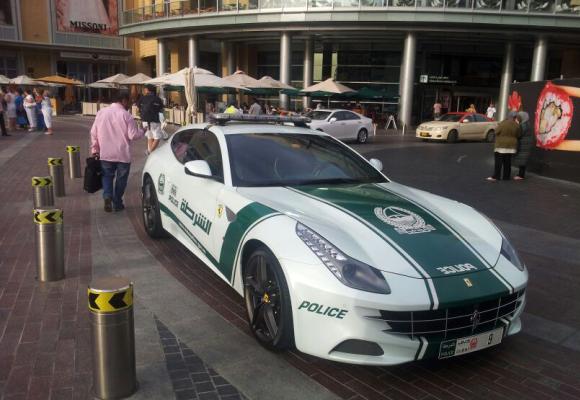 2. Ferrari FF, Dubai