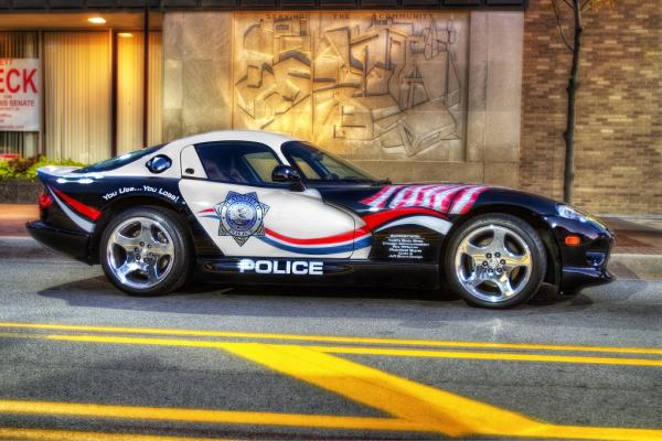 1. 2000 Dodge Viper, Usa