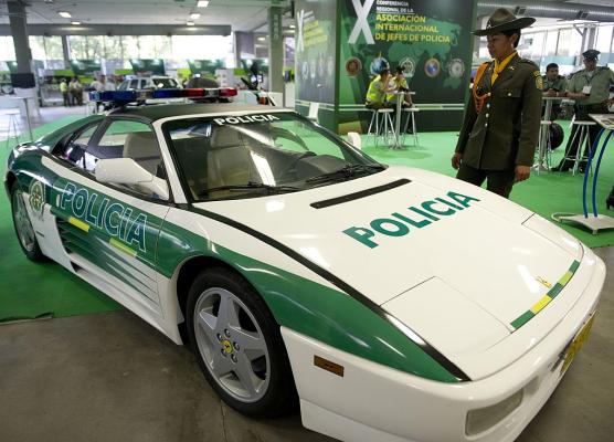 9. Ferrari 348 Targa, Colombia
