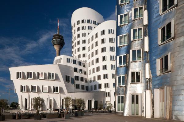 6° Düsserdolf, Germania