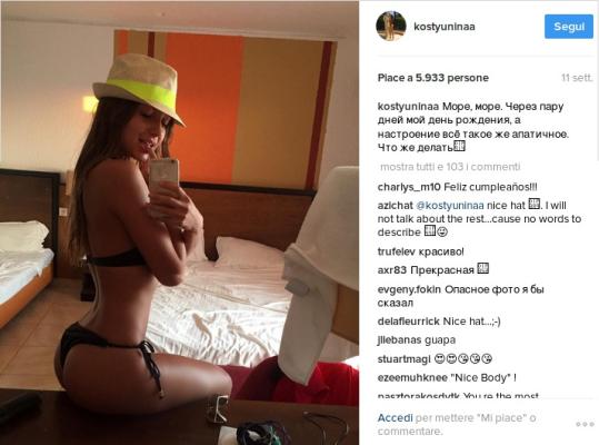 Curve sinuose e scatti provocanti, l'arbitro più sexy del mondo è già una star su Instagram