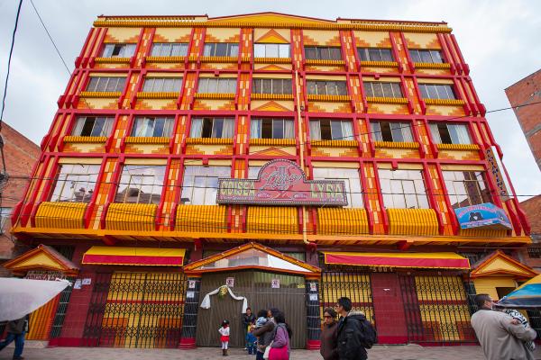 6. La "Las Vegas" boliviana