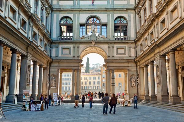 5. Galleria degli Uffizi – Firenze