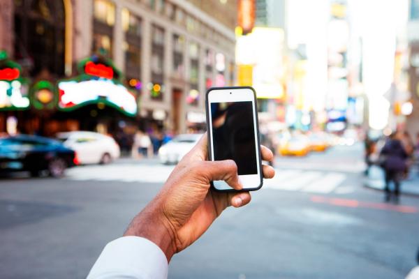 7. Distaccati dal tuo smartphone