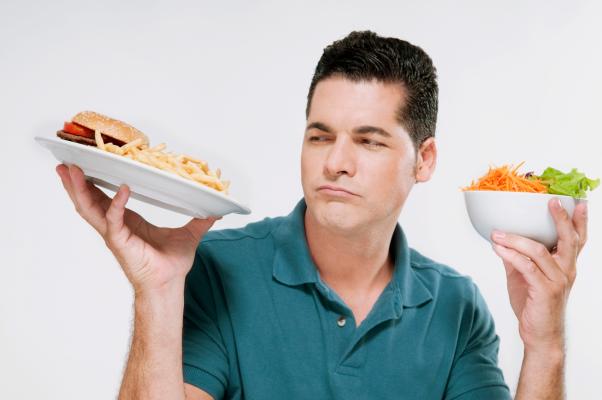 3. Si mettono a dieta o diventano vegetariani/vegani