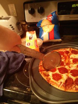 5. Tagliare la pizza veramente bene