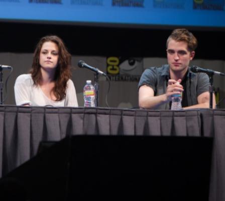 3. Robert Pattinson e Kristen Steward