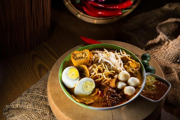7. Penang assam laksa, Malesia