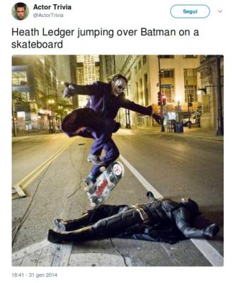 9. Heath Ledger salta su Batman con uno skateboard 