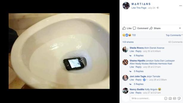 1. Smartphone nel water