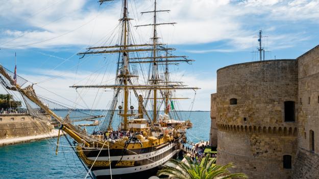  La nave  Amerigo Vespucci  conquistando i Bea – Best Event Award 