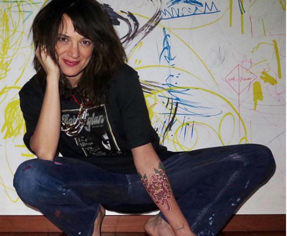 Asia Argento e la foto con il sedere in mostra su ...